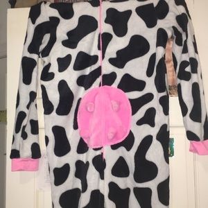 Super soft, only been worn twice cow onesie